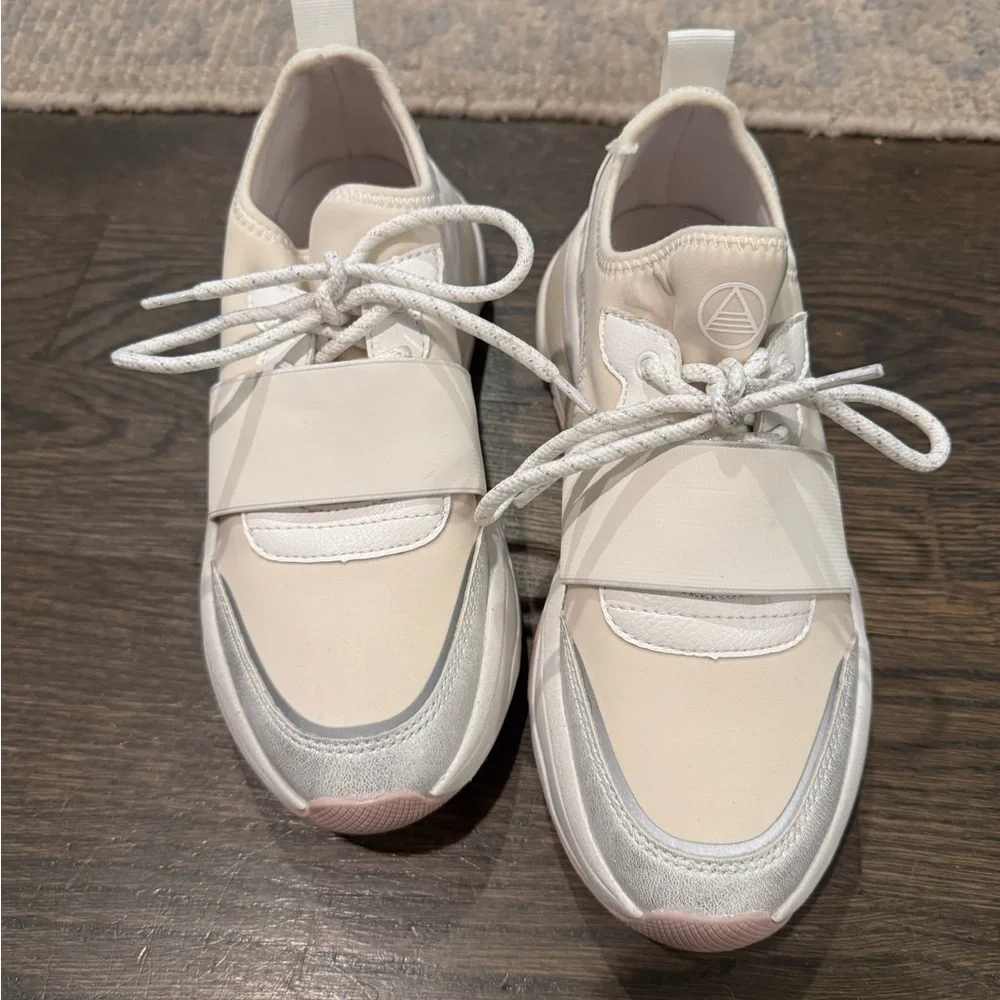 ALDO Rev White and Silver Sneakers NWOB